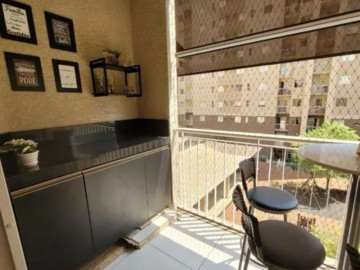 Apartamento na Av. Caramuru