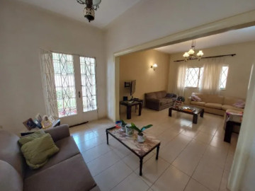 Casa no Centro de Ribeir�o