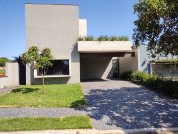 Casa em Condom�nio 3 Dormit�rios Zona Sul