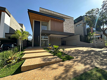 Casa em Condom�nio � Venda