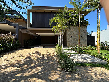 Casa em Condom�nio � Venda