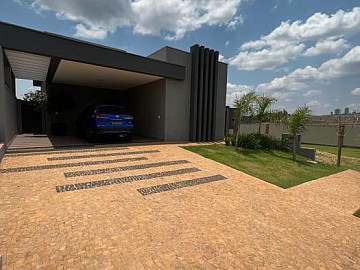 Casa em Condom�nio � Venda